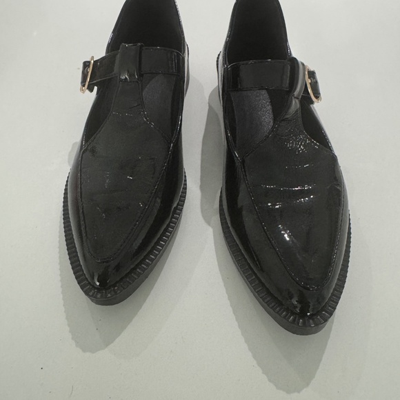 shoes - Picture 4 of 4